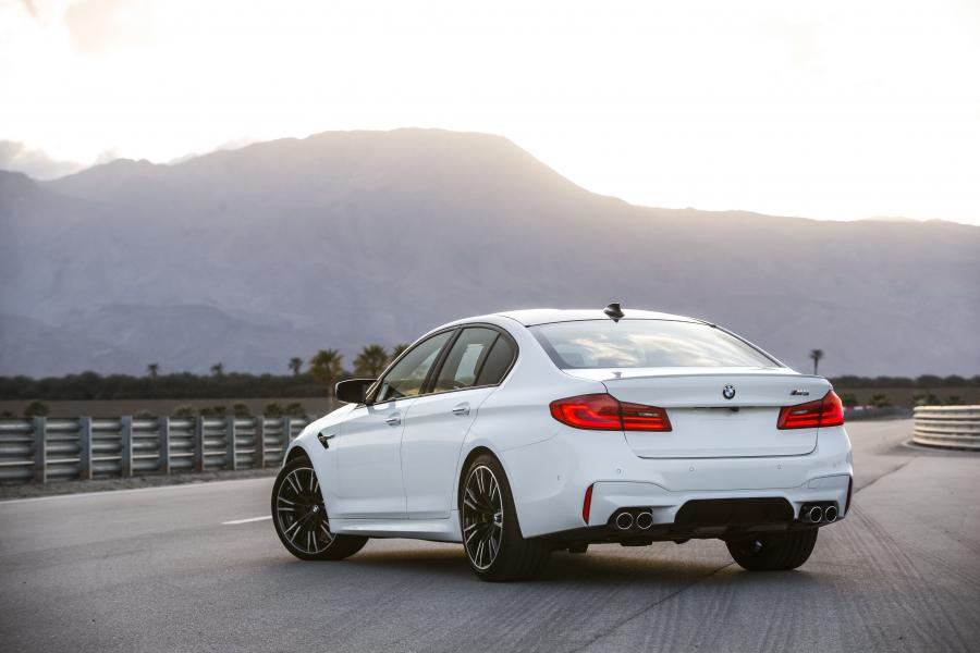  BMW M5 (F90) 2018 года  (NA) (фото 26 из 40)